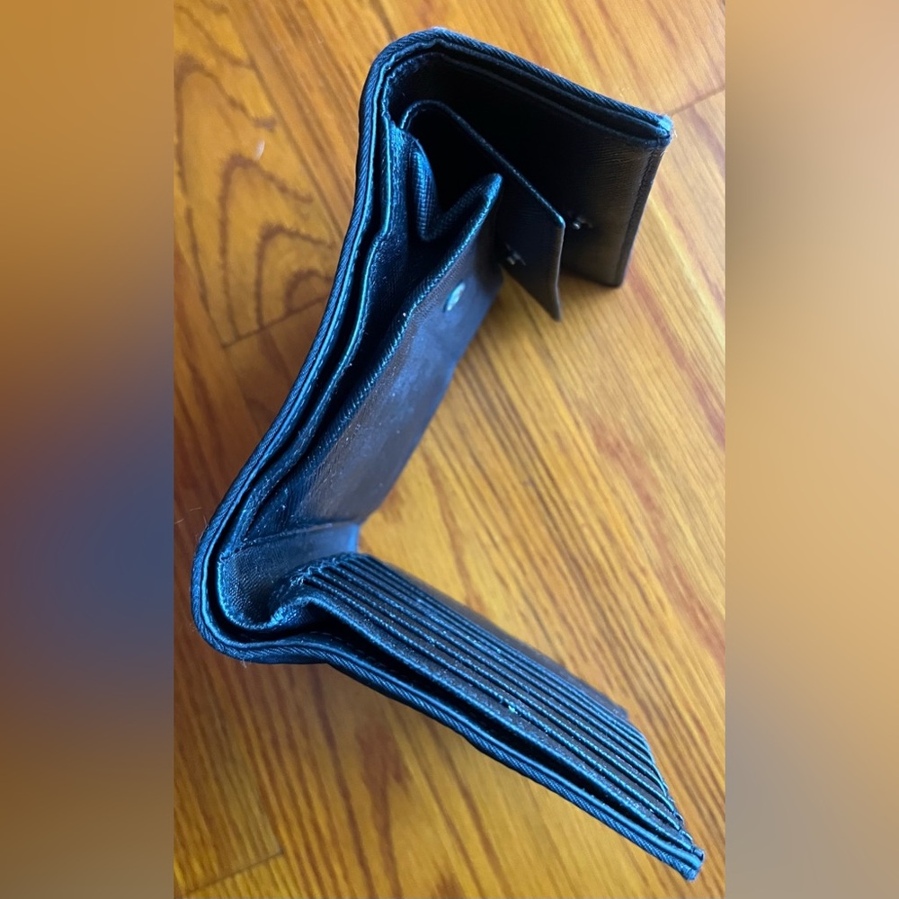 Prada wallet - Picture 3 of 6